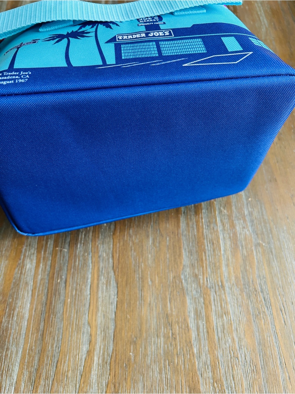 Trader Joe's Mini Insulated Tote Summer Fun Collection Blue Pink NWT - Picture 9 of 9